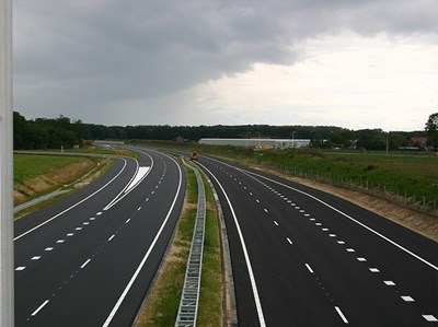 Voor de A73 moest natuur gecompenseerd worden. In het rekenkameronderzoek "Grip op Natuur- en Groenbeleid" is de bestemmingsreserve onderzocht op doelmatigheid. Bron foto: Wikipedia commons