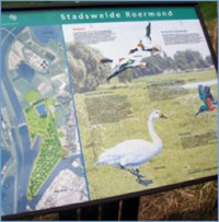 Infobord Stadsweide Roermond. Rekenkameronderzoek Grip op Natuur- en Groenbeleid.